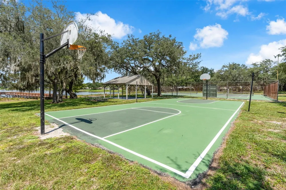 8971 ANGELICA DRIVE Orlando, FL 32836