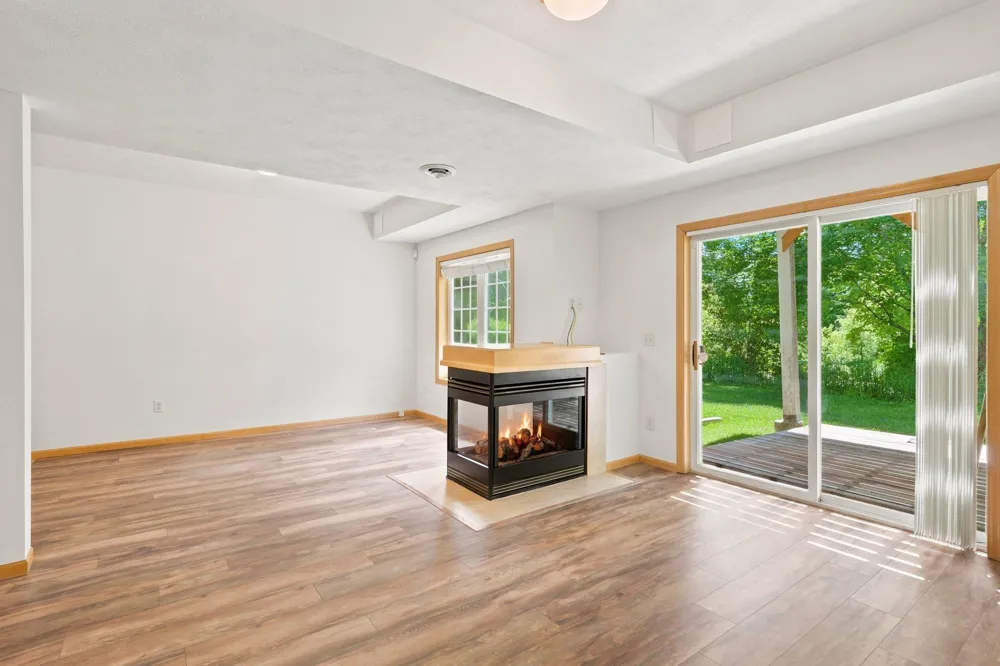 1971 Andrew Court Chanhassen, MN 55317