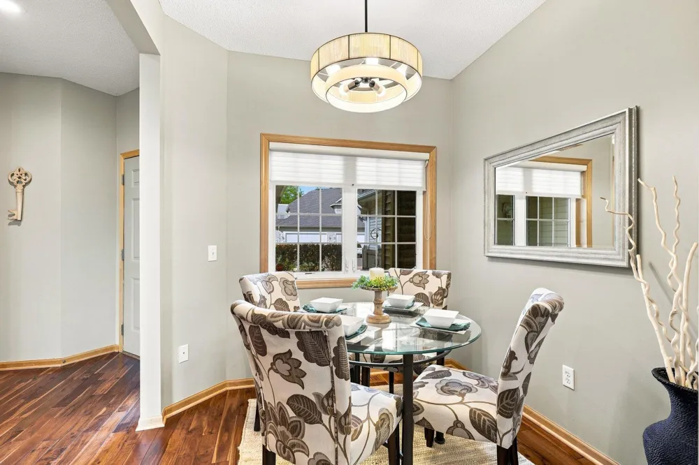 1971 Andrew Court Chanhassen, MN 55317