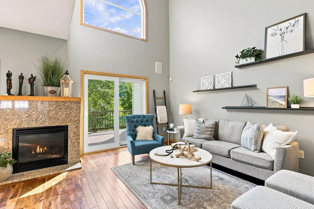 1971 Andrew Court Chanhassen, MN 55317