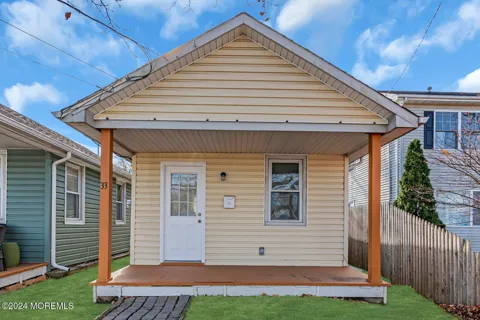 33 Drs James Parker Boulevard