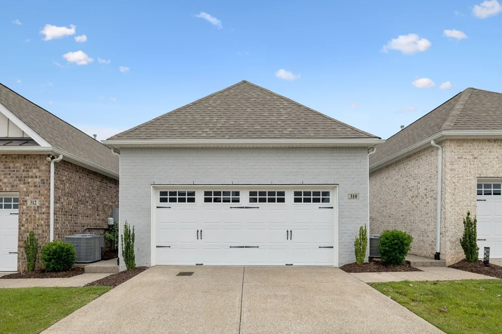 310 Buckner Cir Mount Juliet, TN 37122