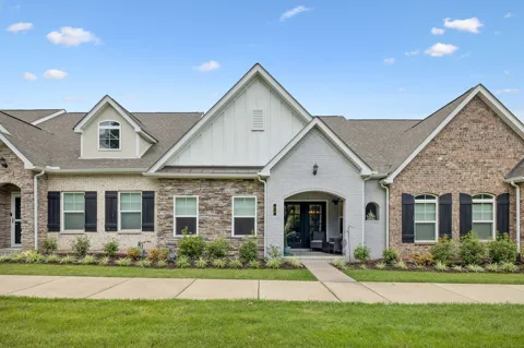 310 Buckner Cir