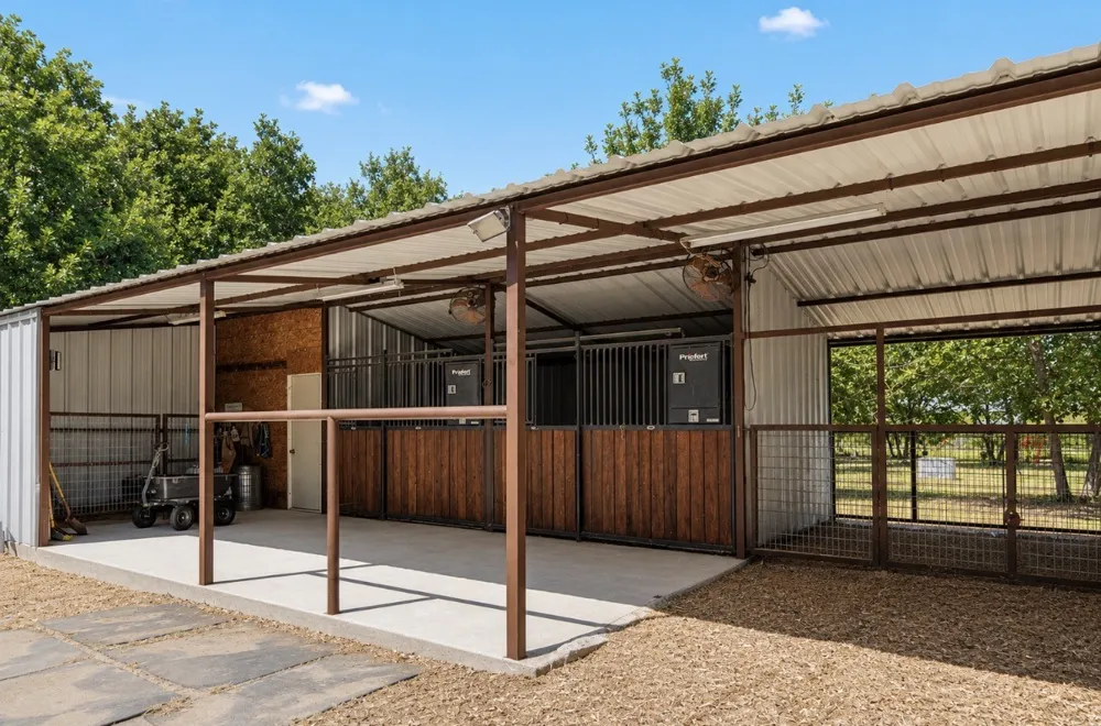 655 Hobson Bend Road Weatherford, TX 76088
