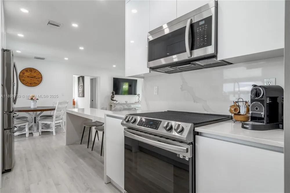 11350 SW 57th St Miami, FL 33173