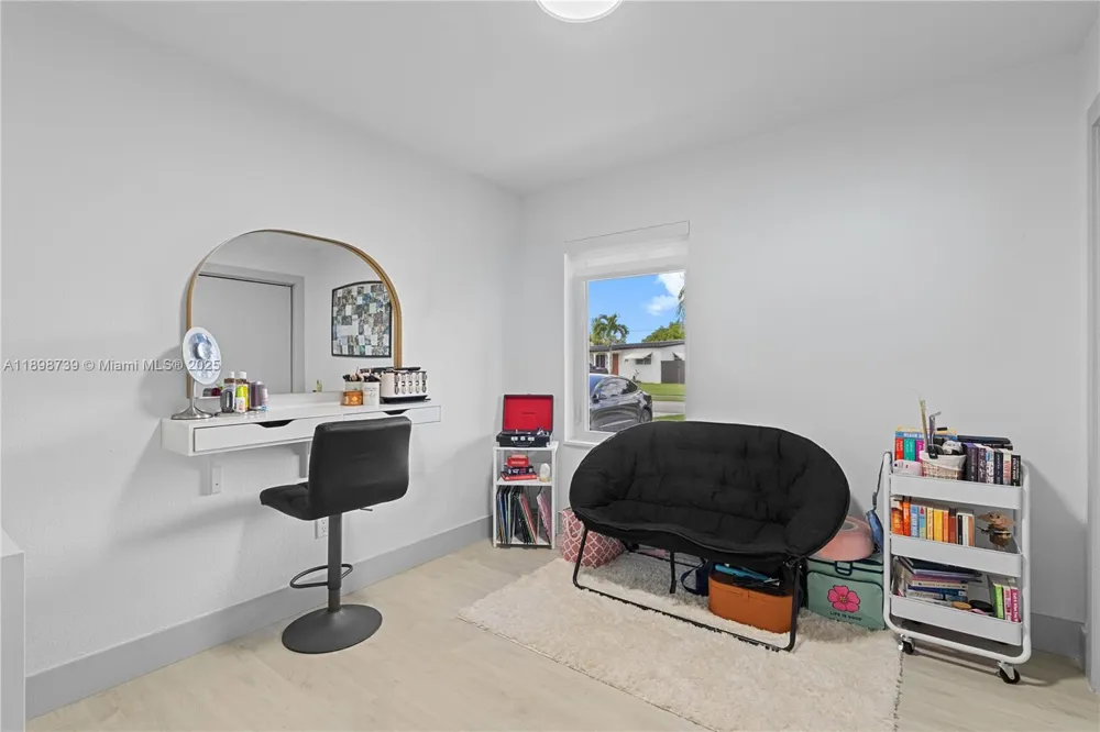 11350 SW 57th St Miami, FL 33173