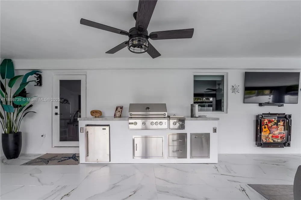 11350 SW 57th St Miami, FL 33173