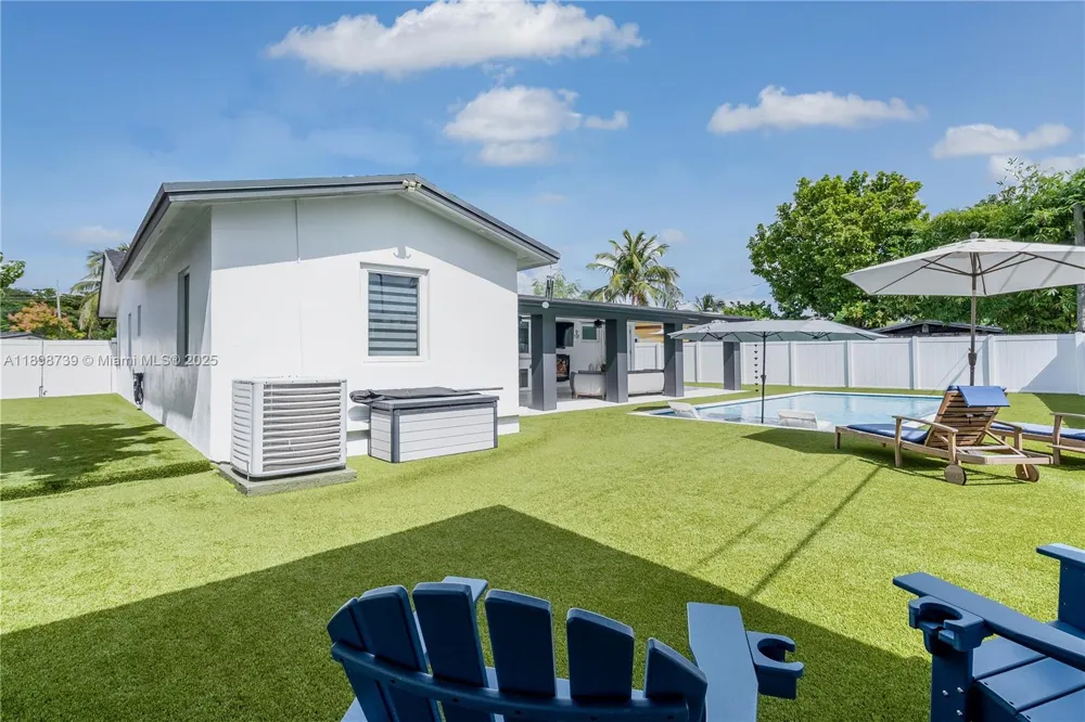 11350 SW 57th St Miami, FL 33173