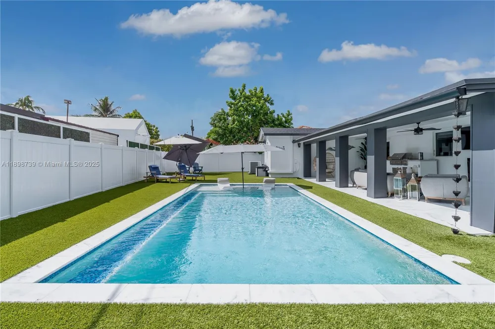 11350 SW 57th St Miami, FL 33173