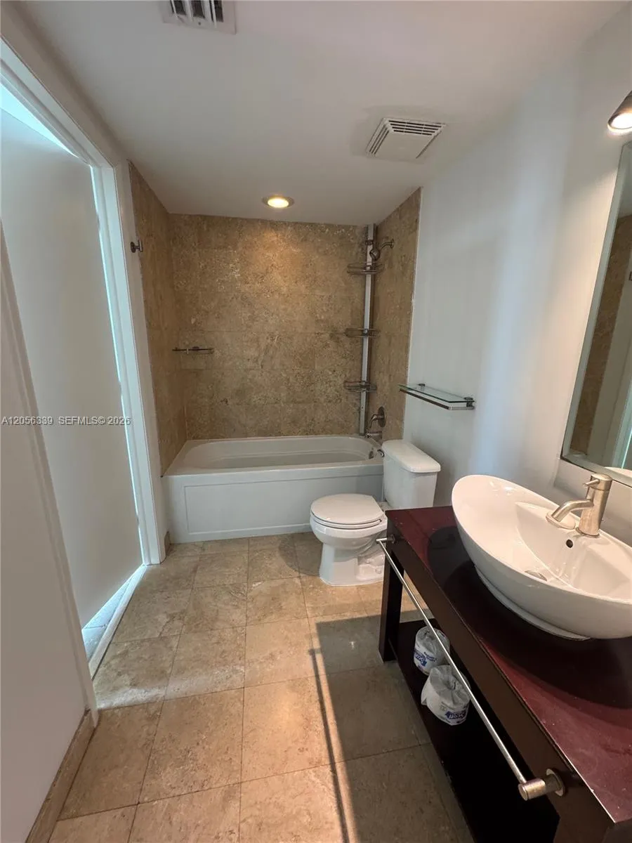 350 S Miami Ave #3612 Miami, FL 33130