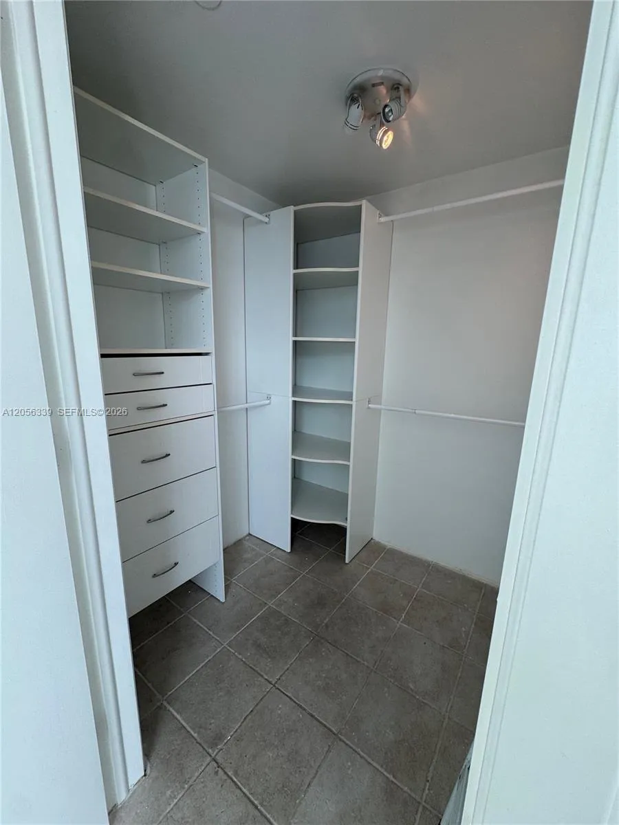350 S Miami Ave #3612 Miami, FL 33130