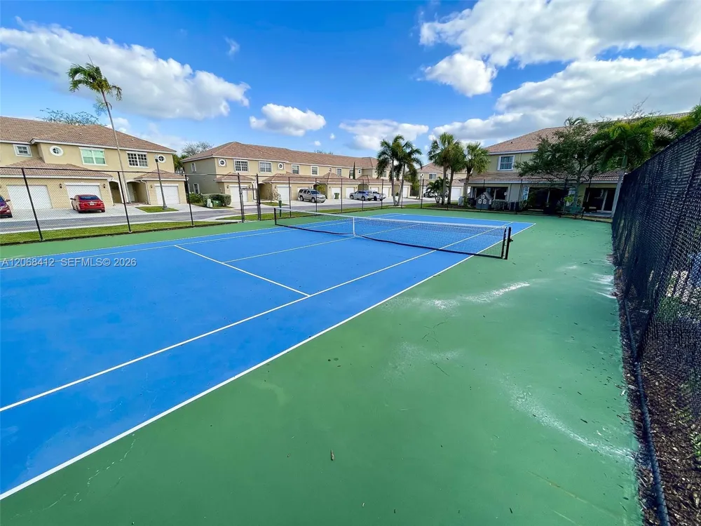 12171 SW 4th St Pembroke Pines, FL 33025