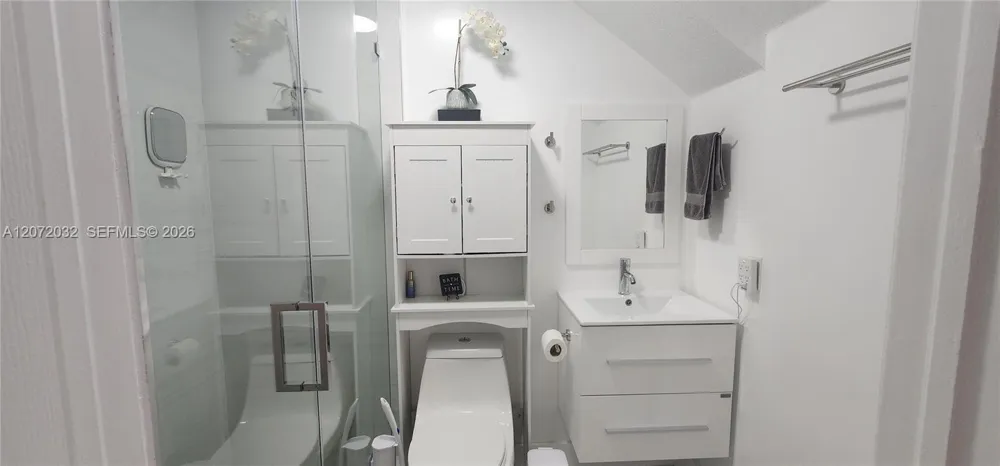 11424 NW 94th Pl #7 Hialeah Gardens, FL 33018