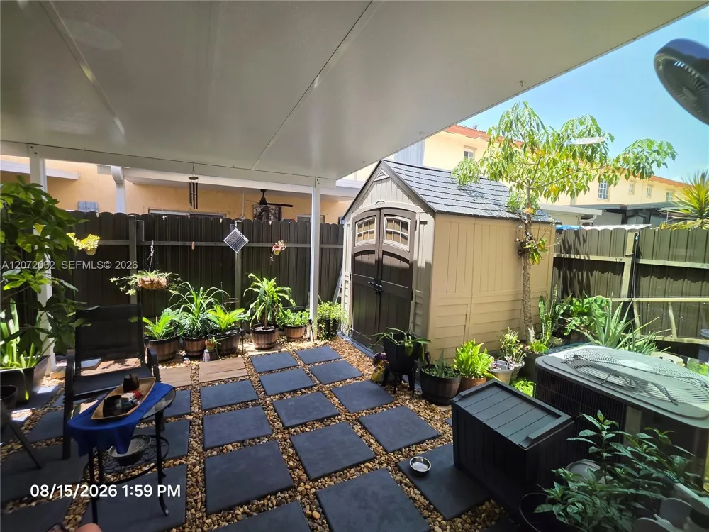 11424 NW 94th Pl #7 Hialeah Gardens, FL 33018