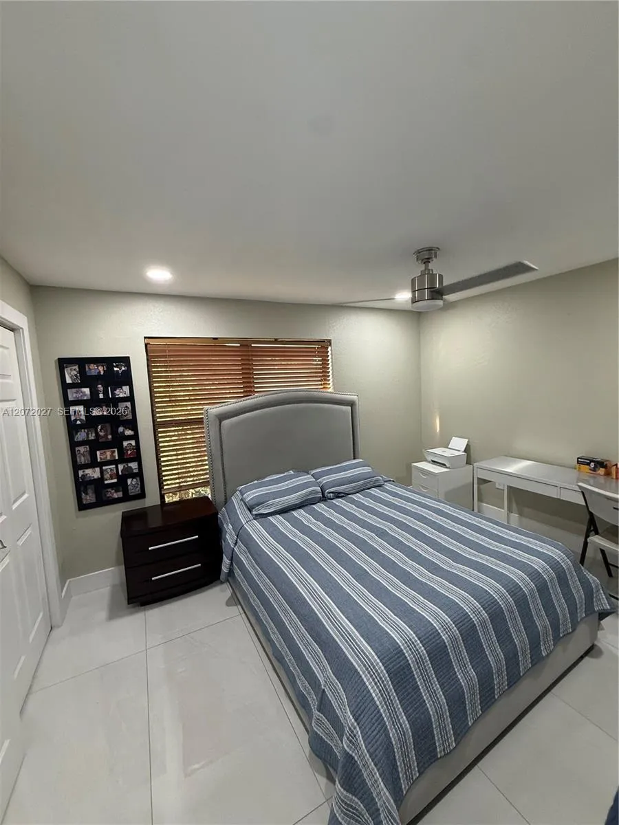 11450 NW 30th Pl Sunrise, FL 33323
