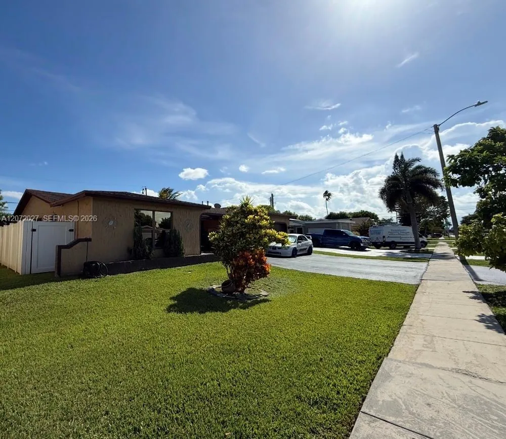 11450 NW 30th Pl Sunrise, FL 33323