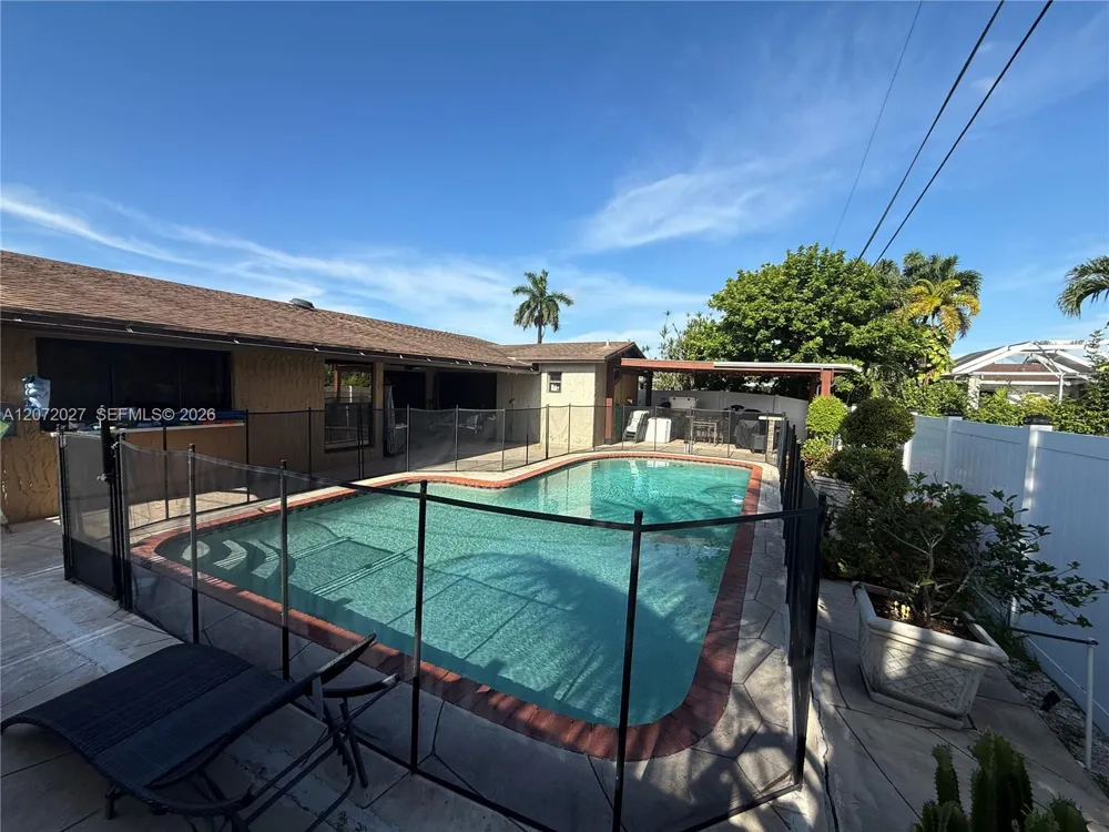 11450 NW 30th Pl Sunrise, FL 33323