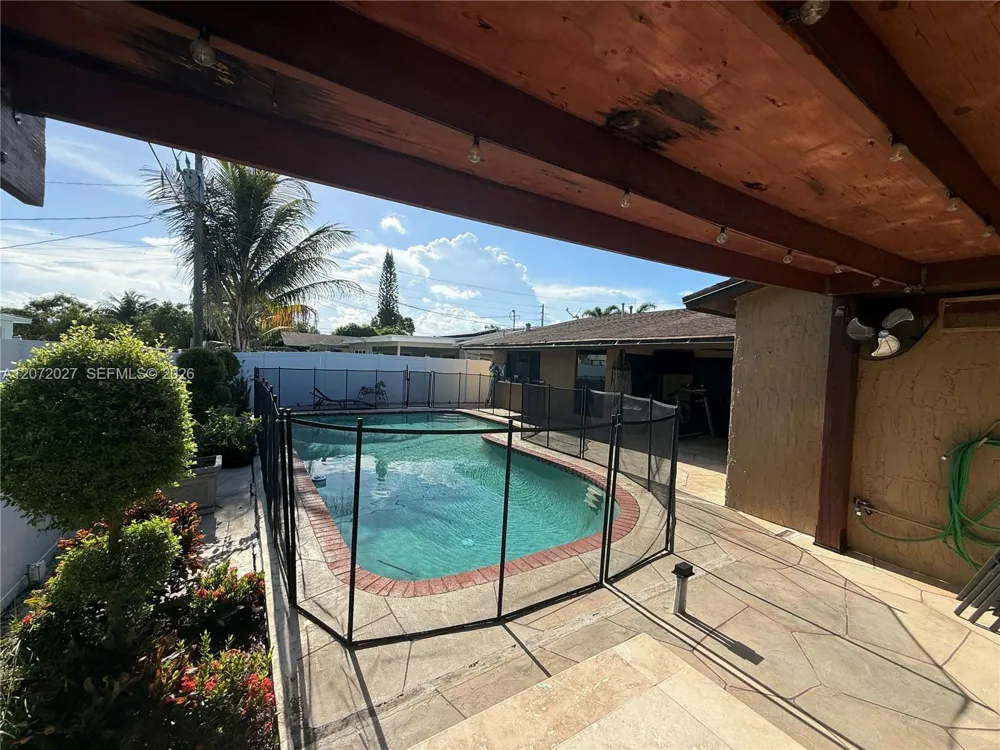 11450 NW 30th Pl Sunrise, FL 33323