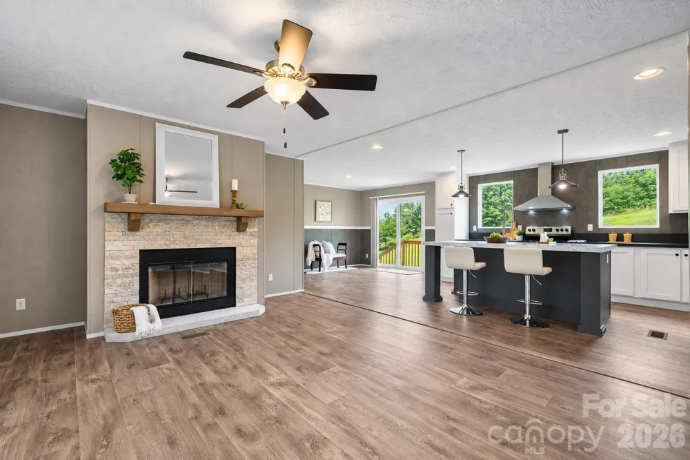 4223 Gouge Avenue Morganton, NC 28655