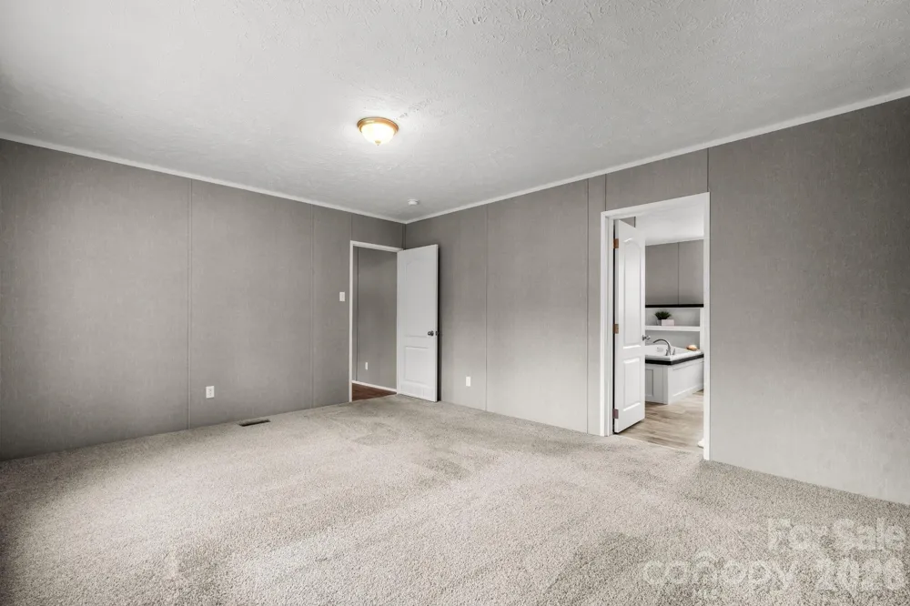 4223 Gouge Avenue Morganton, NC 28655