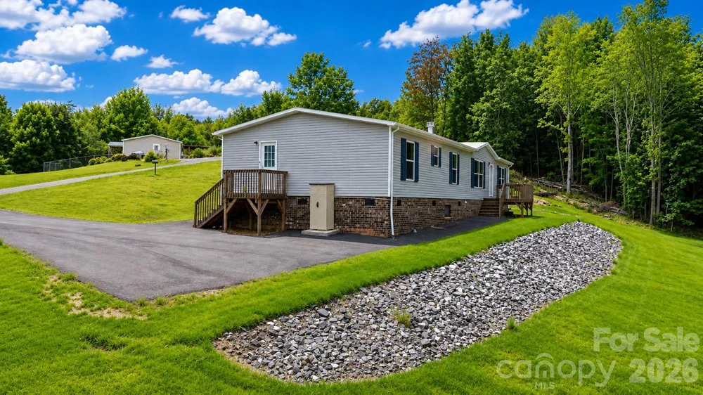 4223 Gouge Avenue Morganton, NC 28655