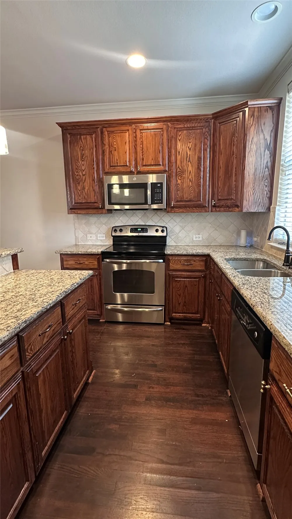 2500 Rockbrook Drive #A31 Lewisville, TX 75067