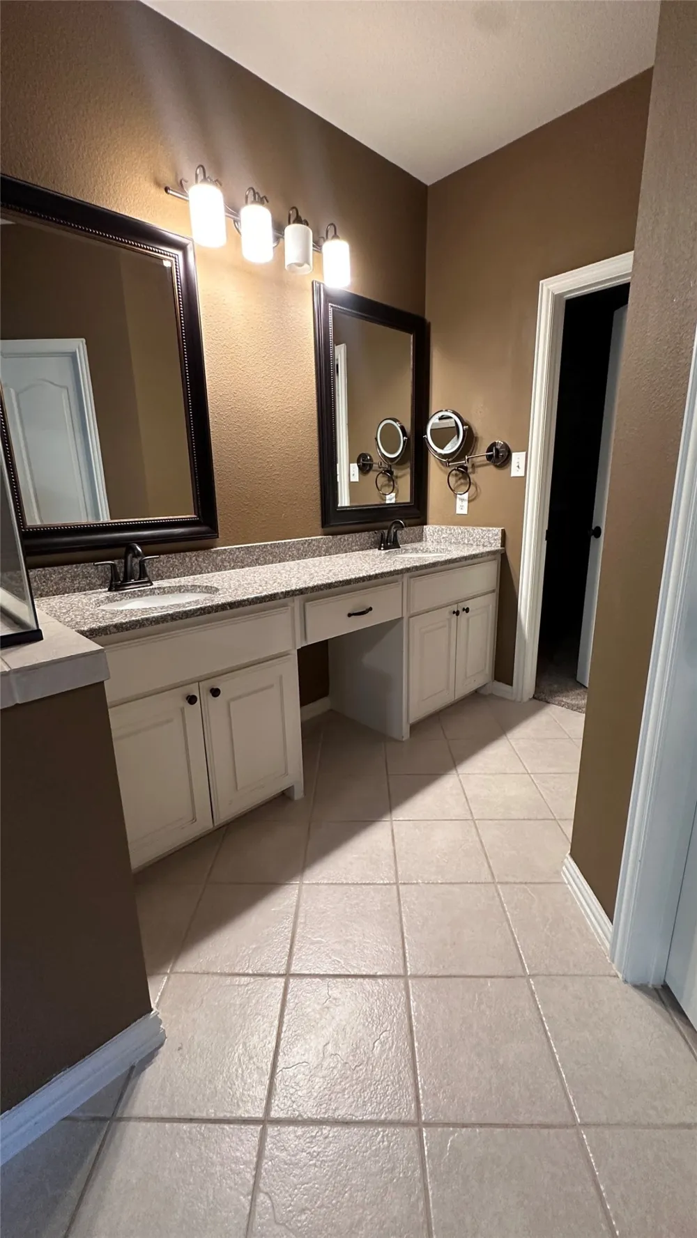 2500 Rockbrook Drive #A31 Lewisville, TX 75067