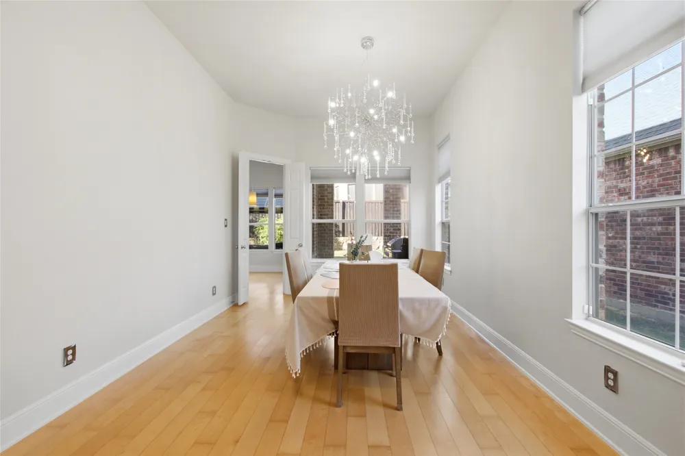 6925 Medallion Drive Plano, TX 75024