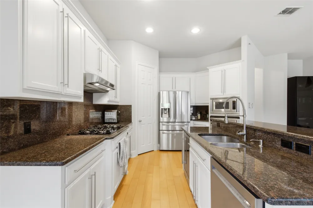6925 Medallion Drive Plano, TX 75024