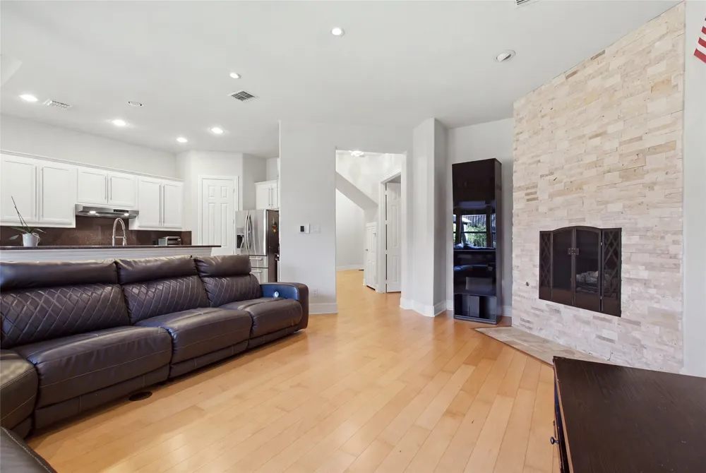 6925 Medallion Drive Plano, TX 75024