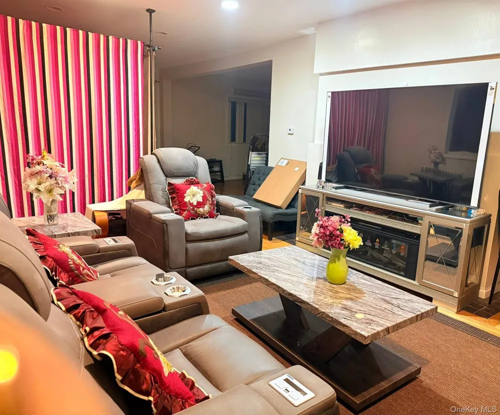 11219 176th Street Jamaica, NY 11433