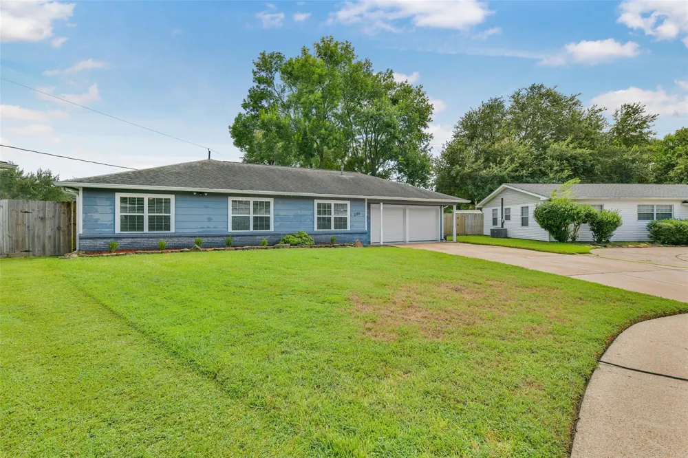 1125 Grace Street Deer Park, TX 77536