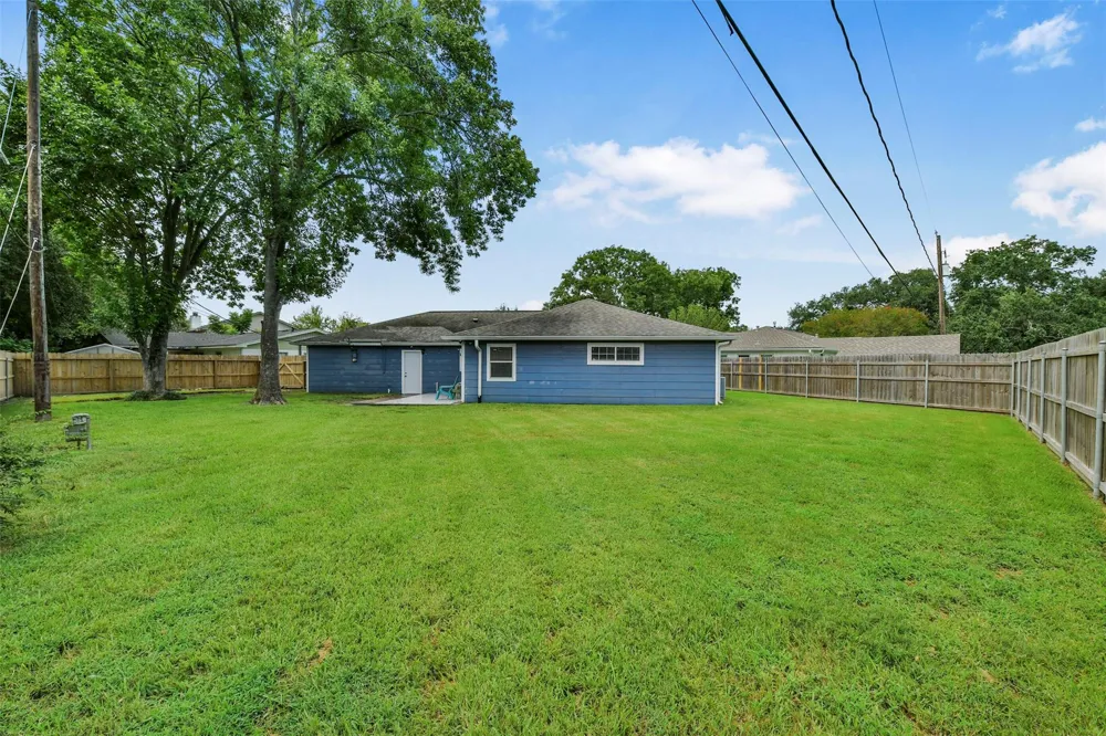1125 Grace Street Deer Park, TX 77536