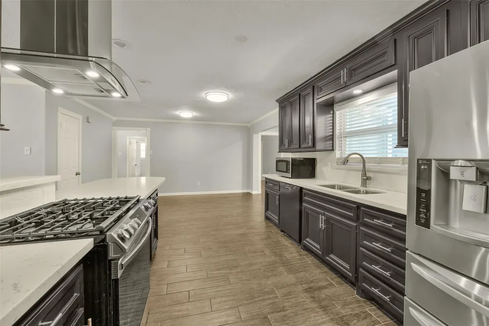 1125 Grace Street Deer Park, TX 77536