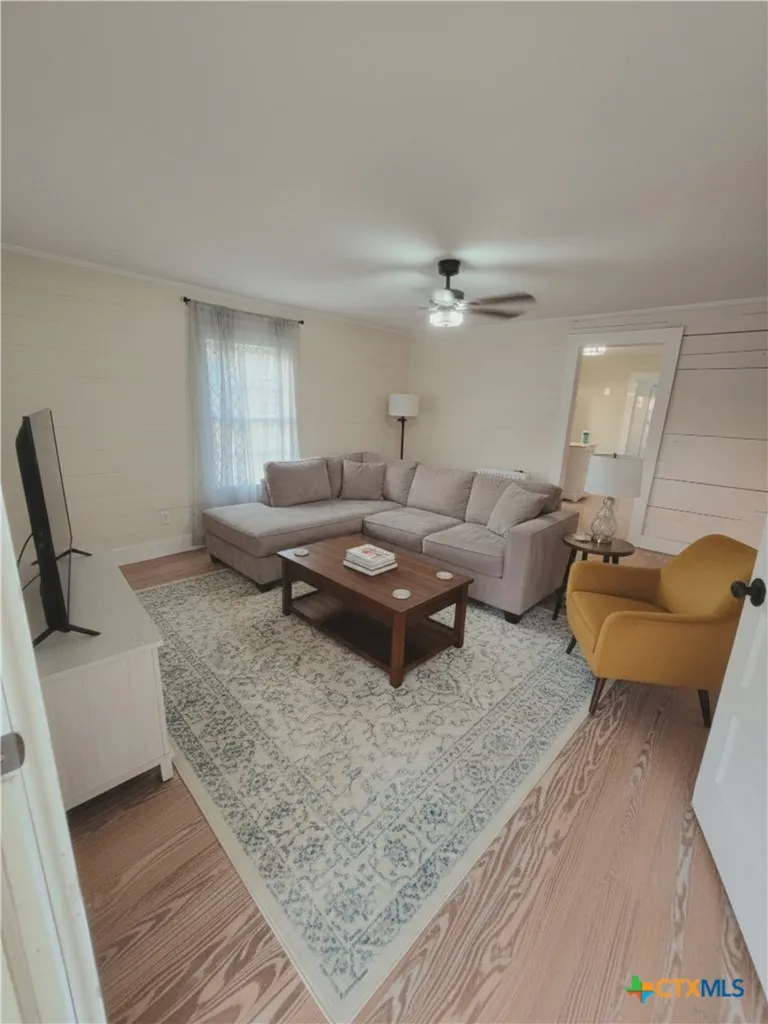 404 Hill Street Itasca, TX 76055
