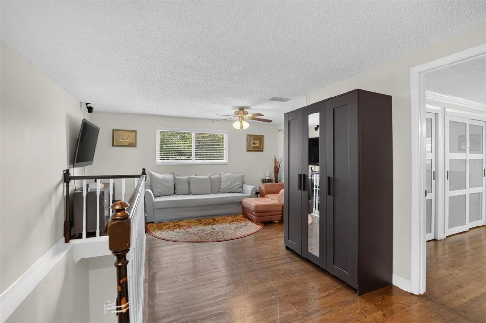 10718 DRUMMOND RD Tampa, FL 33615