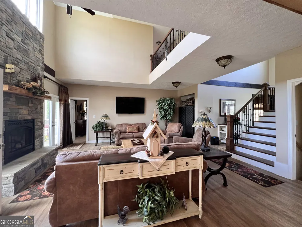 6659 Lone Oak RD Hogansville, GA 30230