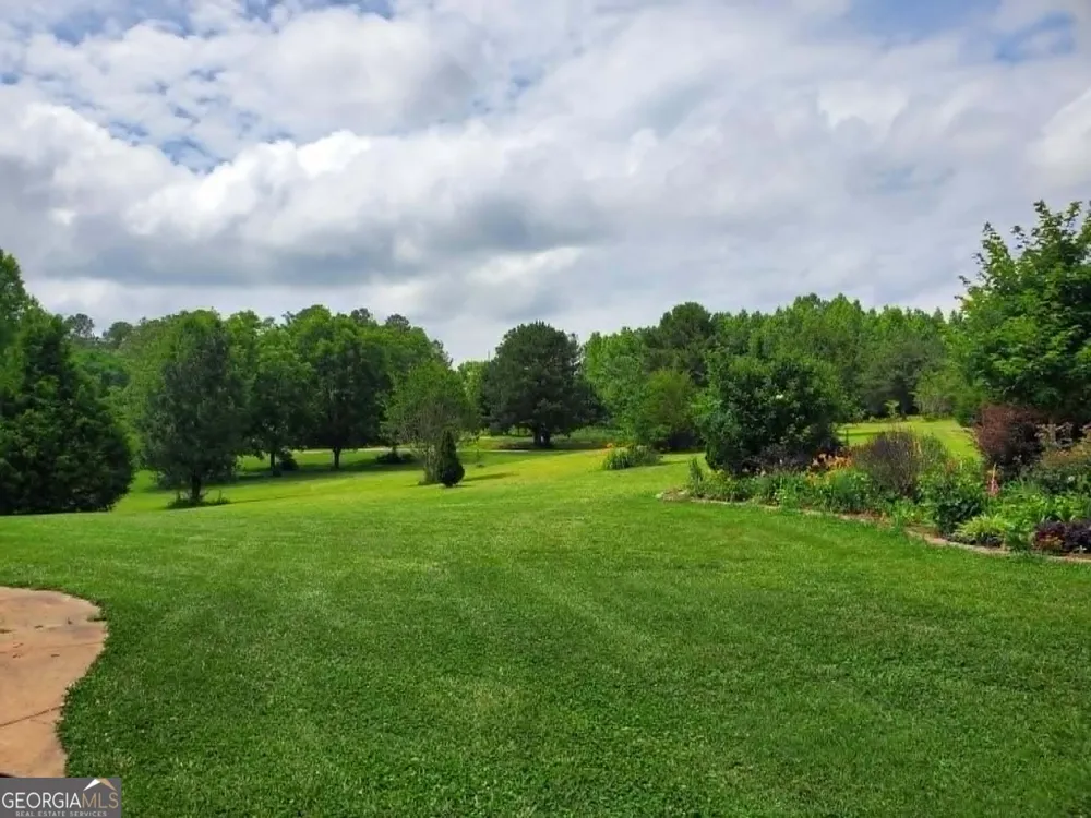 6659 Lone Oak RD Hogansville, GA 30230