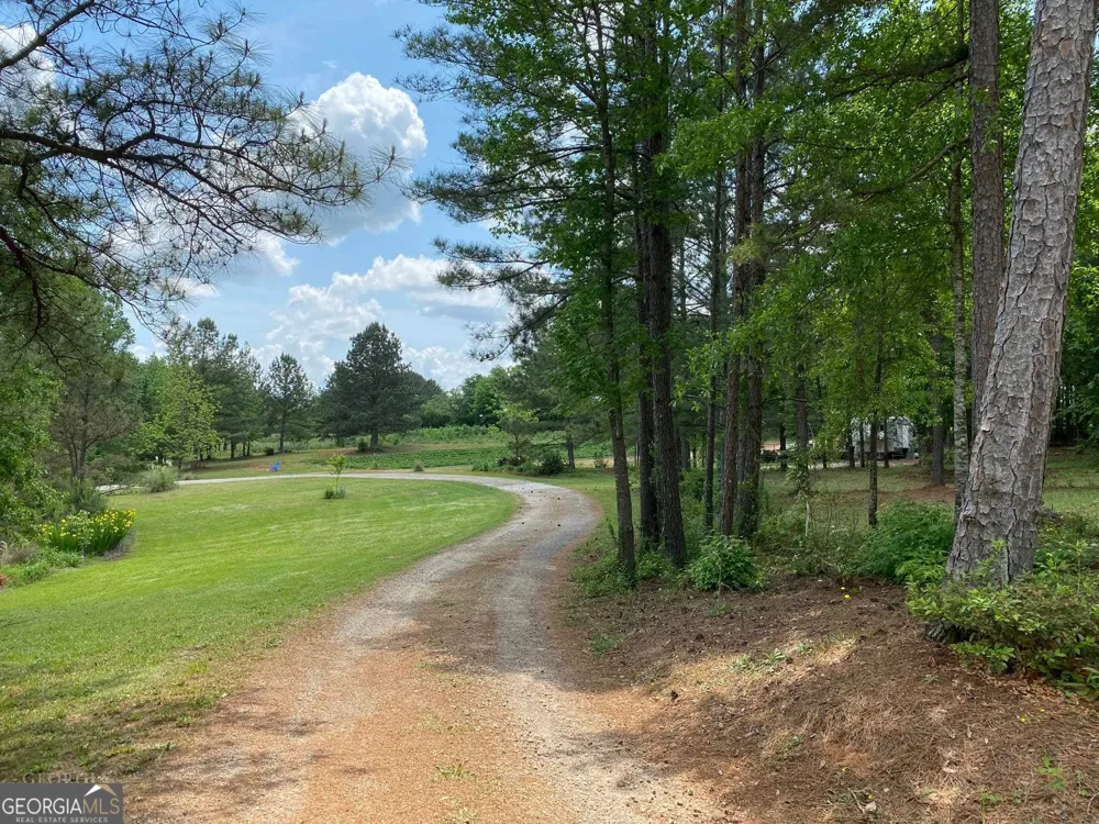 6659 Lone Oak RD Hogansville, GA 30230