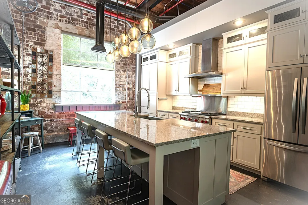 585 White CIR Athens, GA 30605