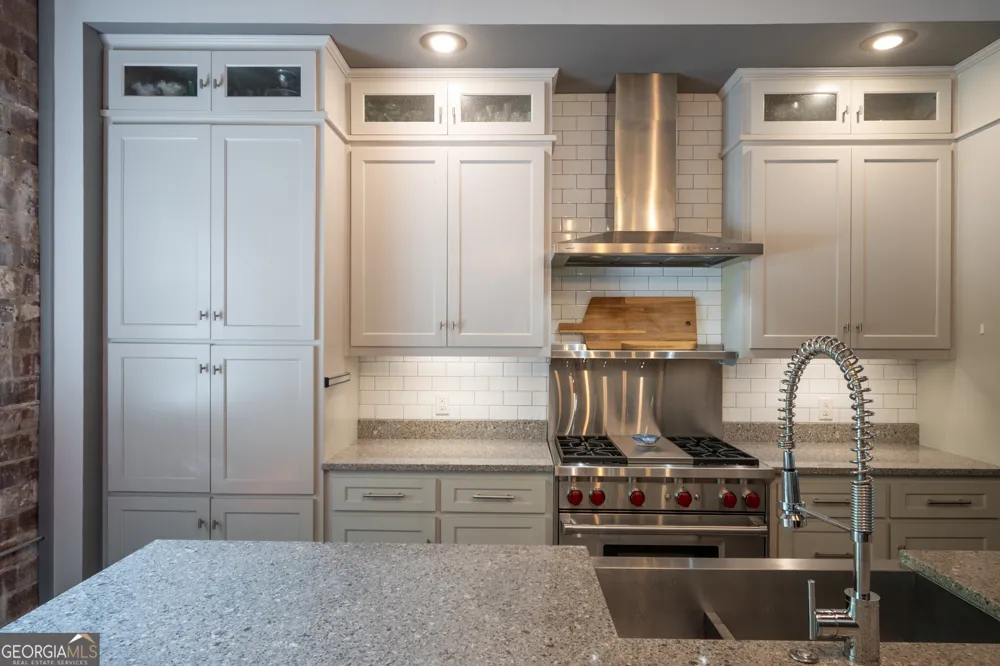 585 White CIR Athens, GA 30605