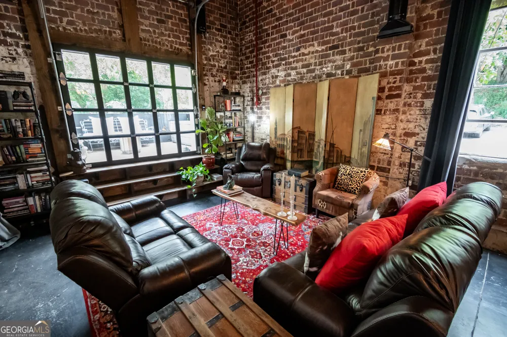 585 White CIR Athens, GA 30605