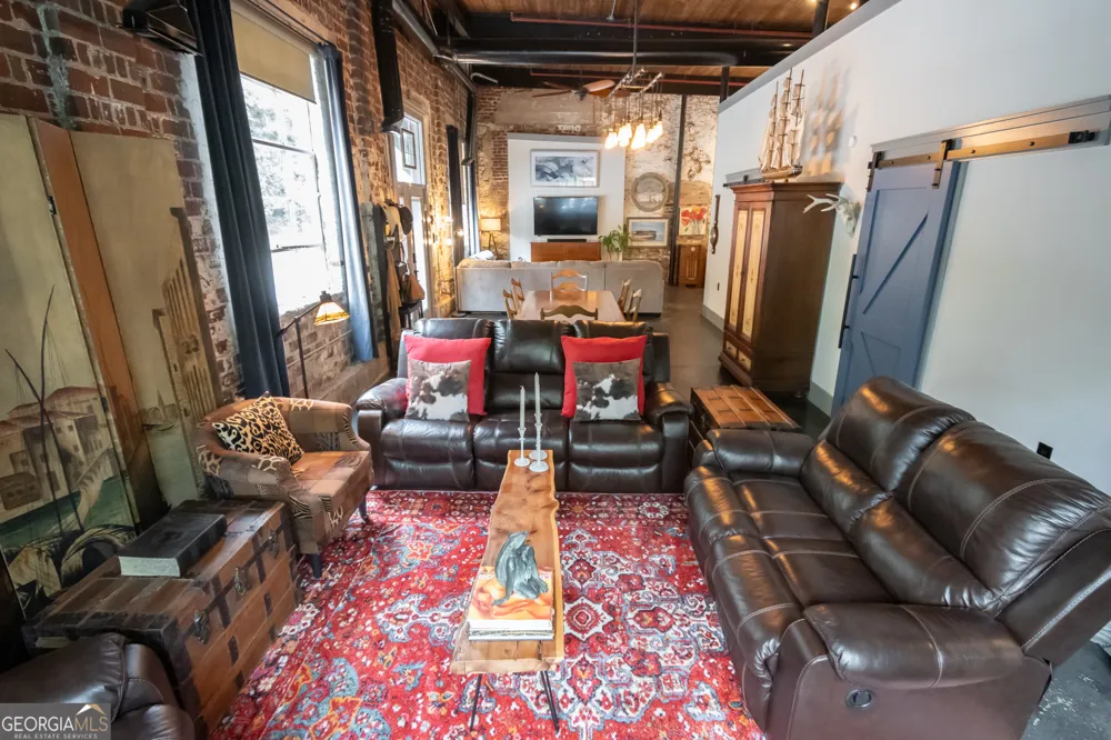 585 White CIR Athens, GA 30605