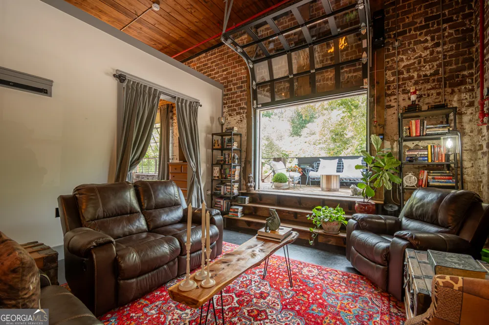 585 White CIR Athens, GA 30605