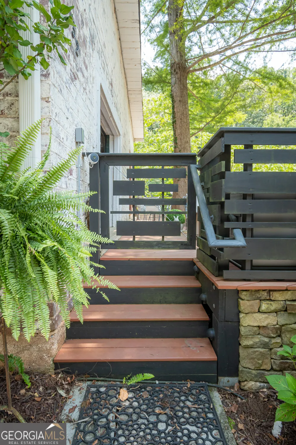 585 White CIR Athens, GA 30605