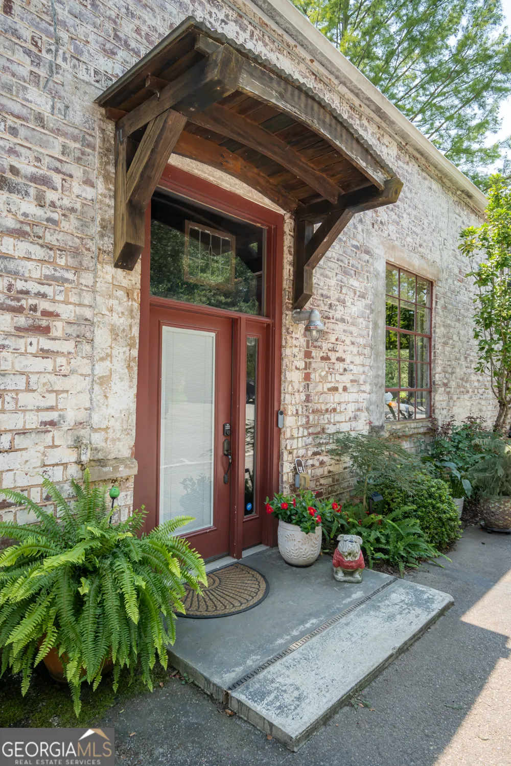 585 White CIR Athens, GA 30605