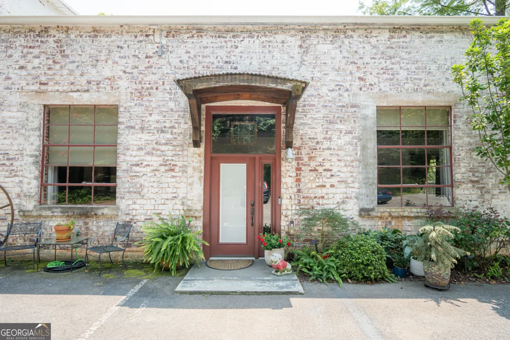 585 White CIR Athens, GA 30605