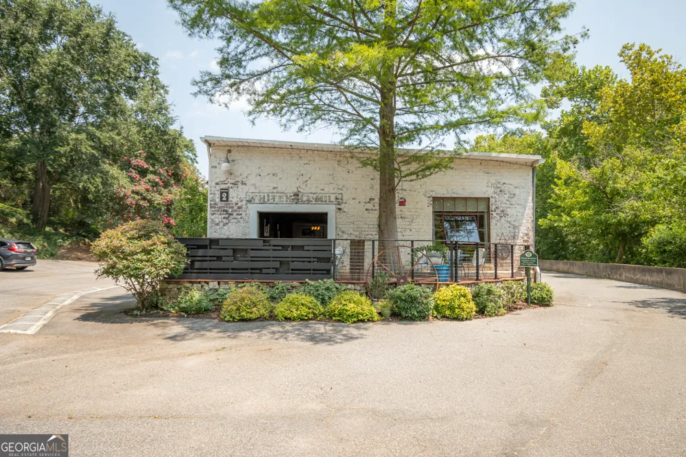 585 White CIR Athens, GA 30605