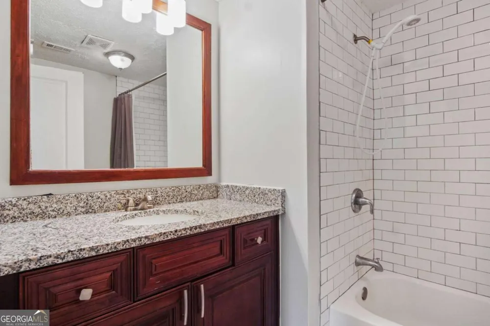 1014 BROCKDELL CT Norcross, GA 30093