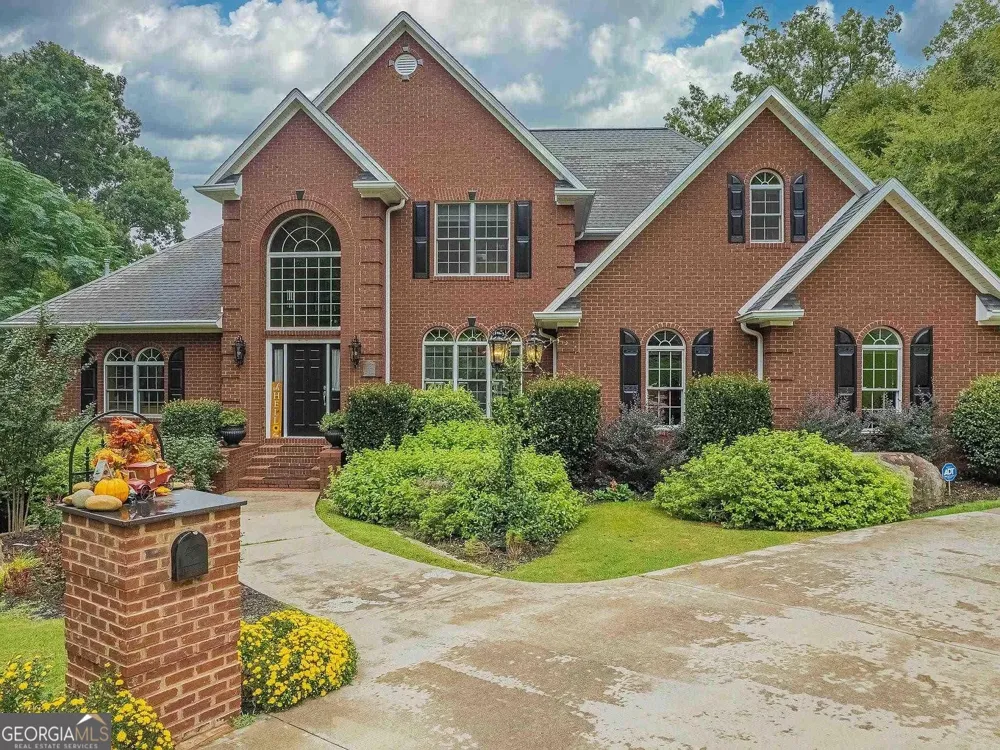 1818 Stoney Crest DR Elberton, GA 30635